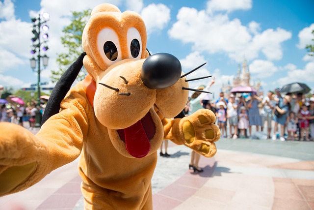 Book hoteltilbud i Disneyland Paris og sammenlign muligheder